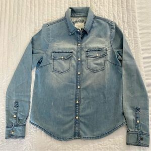 Forever21 : Denim Polo Shirt size “S”